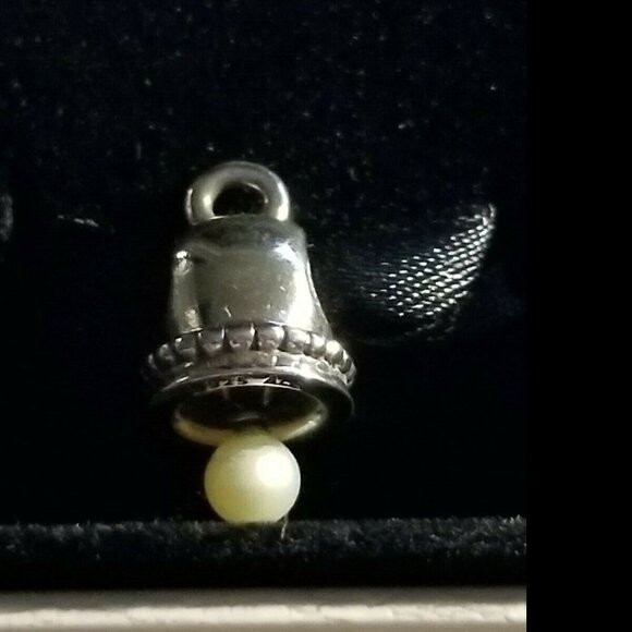 NEW PANDORA Sterling Silver *RETIRED & RARE* WEDDING BELL HANGING PEARL 790517P - Picture 7 of 7
